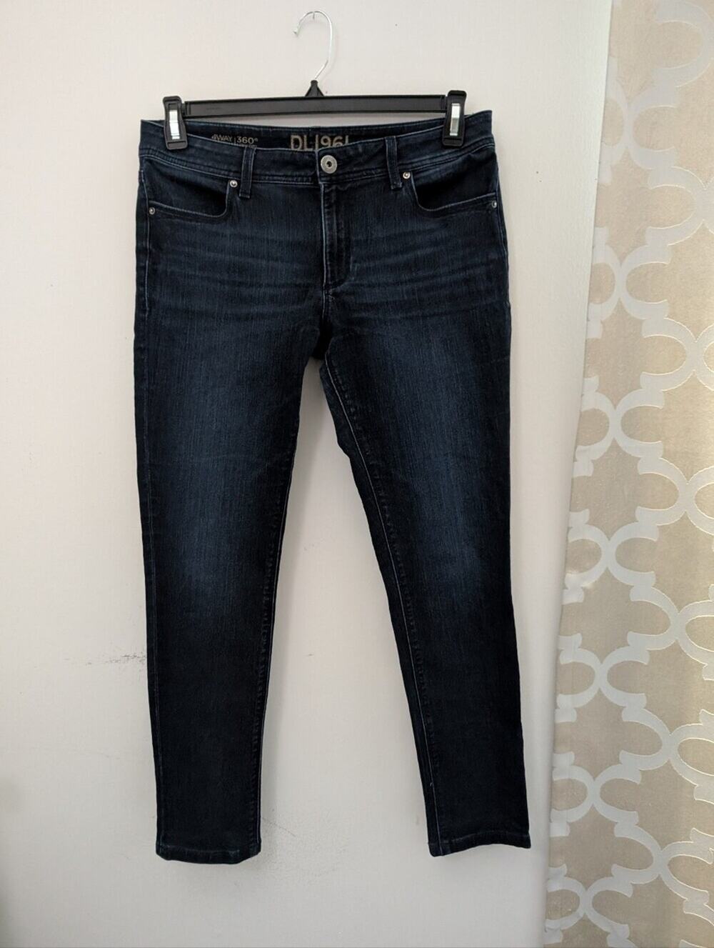 dl1961 emma legging jeans in carson
